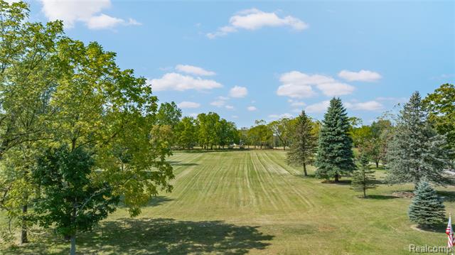 Builiding view six for 2762 Harris, Ypsilanti, MI. 48198