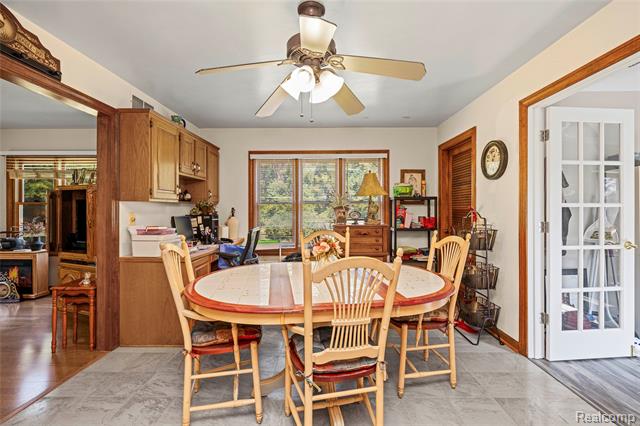 Builiding view thirty five for 2762 Harris, Ypsilanti, MI. 48198