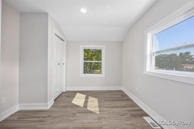 Builiding view eighteen for 372 60Th, Grand Rapids, MI. 49548