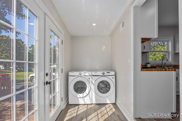 Builiding view fourteen for 372 60Th, Grand Rapids, MI. 49548