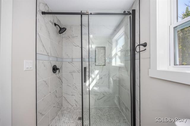 Builiding view thirteen for 372 60Th, Grand Rapids, MI. 49548