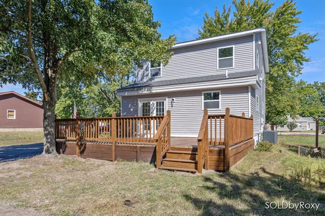 Builiding view twenty four for 372 60Th, Grand Rapids, MI. 49548