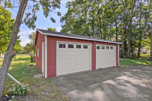 Builiding view twenty two for 372 60Th, Grand Rapids, MI. 49548