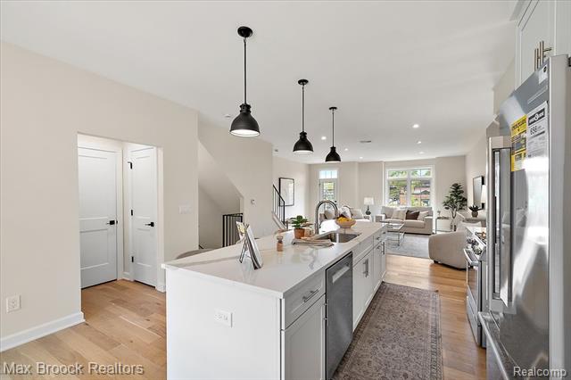 Builiding view eleven for 382 Notre Dame, Grosse Pointe, MI. 48230
