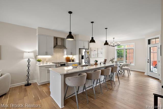 Builiding view seven for 382 Notre Dame, Grosse Pointe, MI. 48230