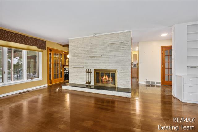 Builiding view five for 3343 Springbrook, Grand Rapids, MI. 49544