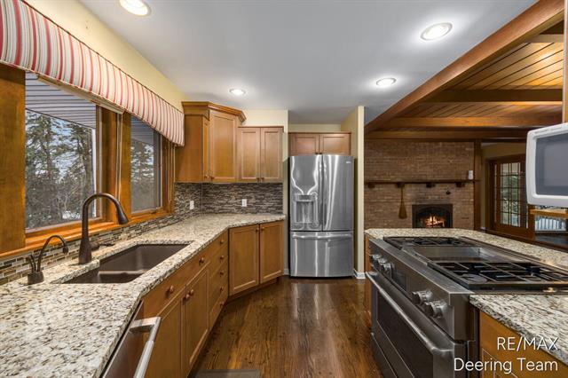 Builiding view nine for 3343 Springbrook, Grand Rapids, MI. 49544