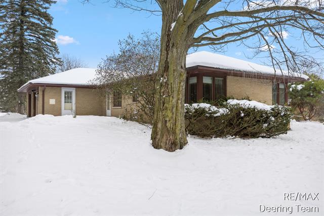 Builiding view twenty nine for 3343 Springbrook, Grand Rapids, MI. 49544