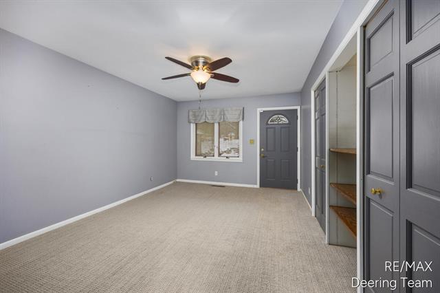 Builiding view twenty one for 3343 Springbrook, Grand Rapids, MI. 49544