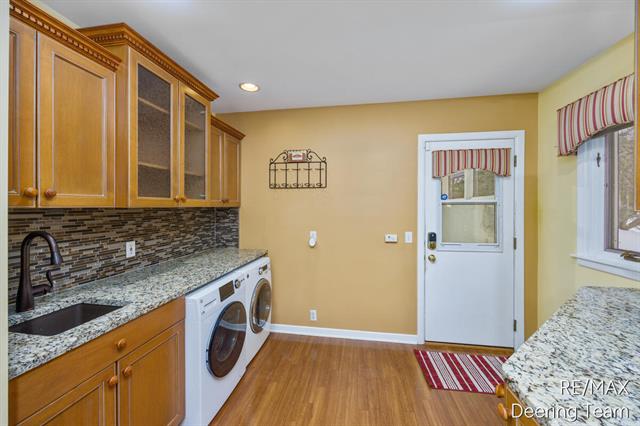 Builiding view twenty three for 3343 Springbrook, Grand Rapids, MI. 49544