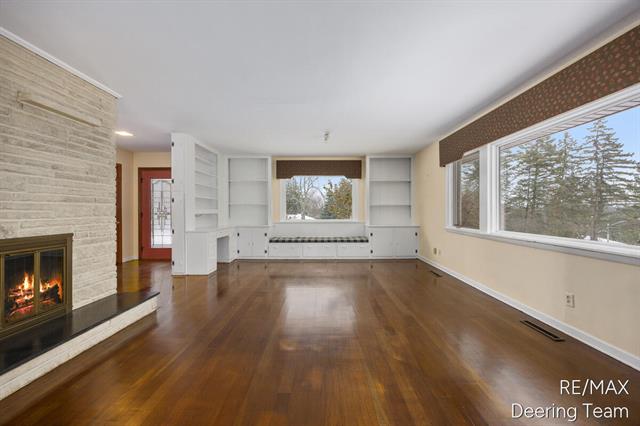 Builiding view two for 3343 Springbrook, Grand Rapids, MI. 49544