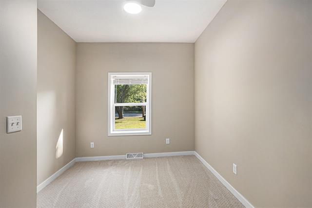 Builiding view eight for 3192 Michigan, Battle Creek, MI. 49037