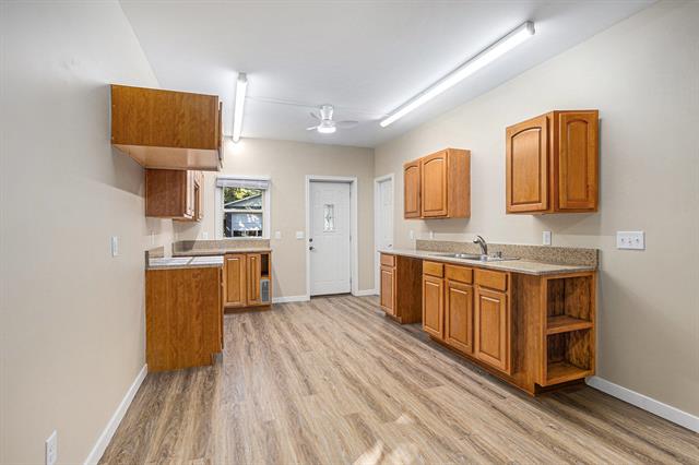 Builiding view five for 3192 Michigan, Battle Creek, MI. 49037