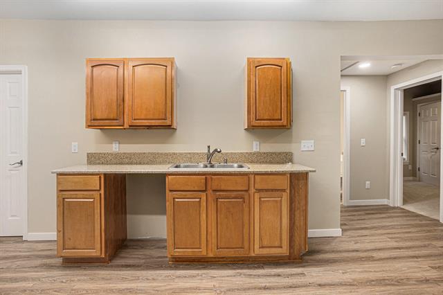 Builiding view seven for 3192 Michigan, Battle Creek, MI. 49037