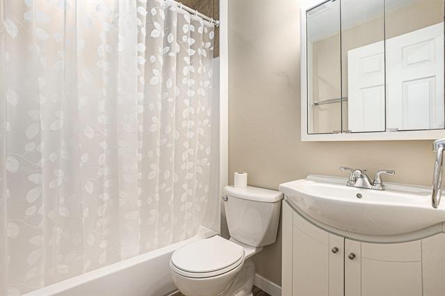 Builiding view twelve for 3192 Michigan, Battle Creek, MI. 49037