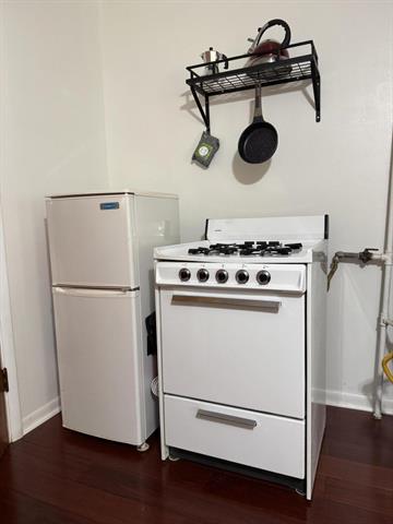 Builiding view six for 14417 Pinewood, New Buffalo, MI. 49117