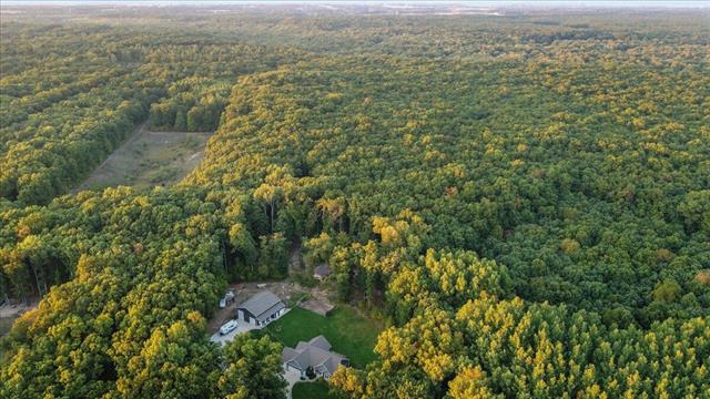 Builiding view fifty one for 5327 128Th Ave, Fennville, MI. 49408