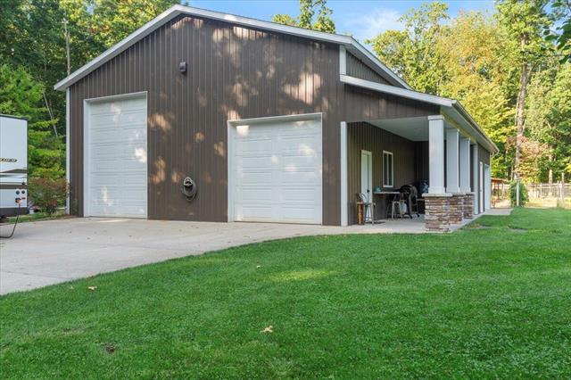 Builiding view forty two for 5327 128Th Ave, Fennville, MI. 49408