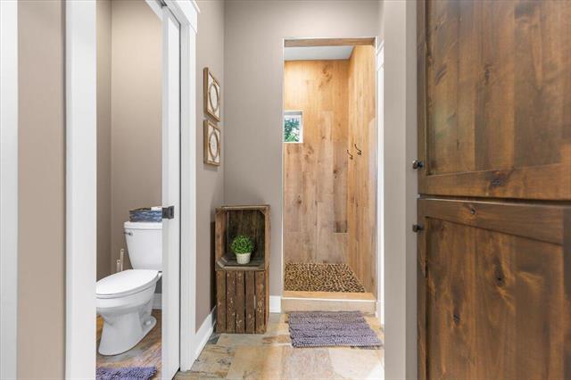 Builiding view fourteen for 5327 128Th Ave, Fennville, MI. 49408