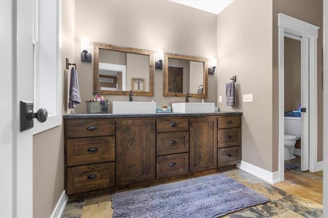 Builiding view thirteen for 5327 128Th Ave, Fennville, MI. 49408