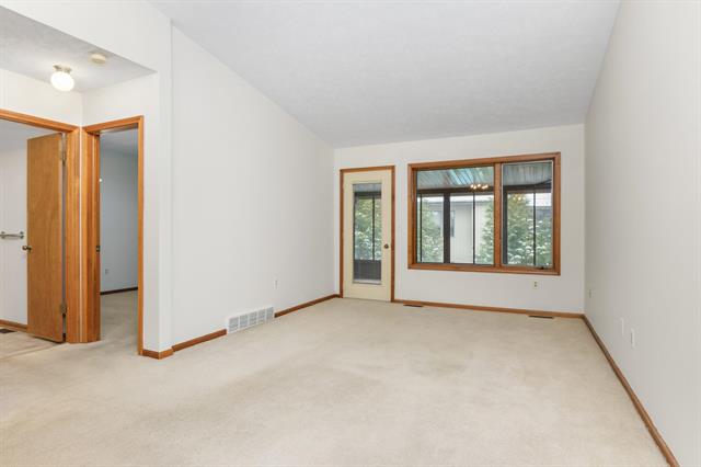 Builiding view seventeen for 4683 Rockvalley, Grand Rapids, MI. 49525