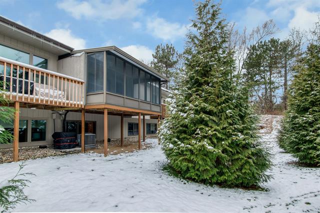 Builiding view ten for 4683 Rockvalley, Grand Rapids, MI. 49525