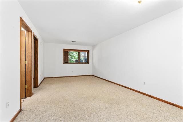 Builiding view twenty five for 4683 Rockvalley, Grand Rapids, MI. 49525