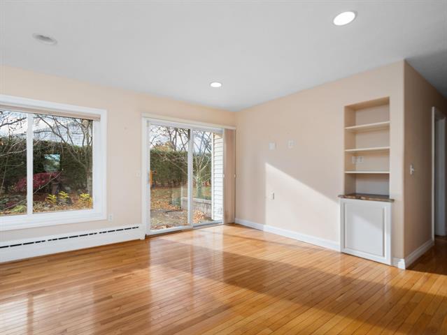 Builiding view fifteen for 109 Boughey, Traverse City, MI. 49684