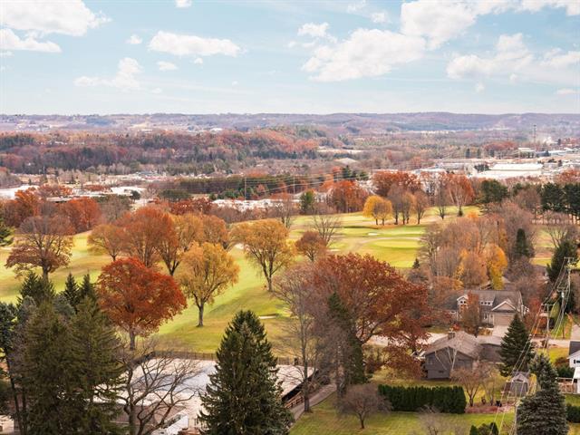 Builiding view forty three for 109 Boughey, Traverse City, MI. 49684