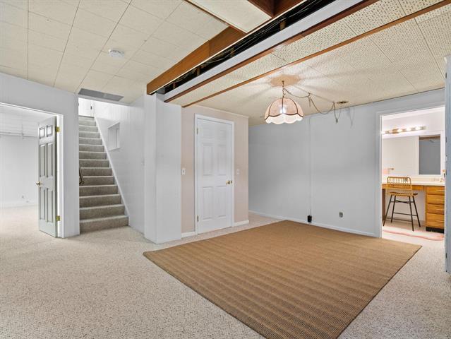 Builiding view twenty one for 109 Boughey, Traverse City, MI. 49684