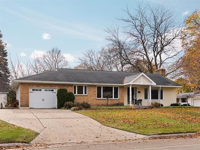 Builiding view two for 109 Boughey, Traverse City, MI. 49684