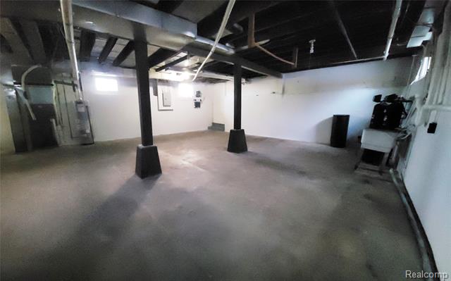 Builiding view nineteen for 5025 Hickory Ridge, Highland, MI. 48357