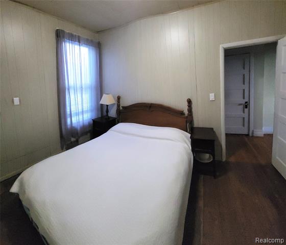 Builiding view seventeen for 5025 Hickory Ridge, Highland, MI. 48357