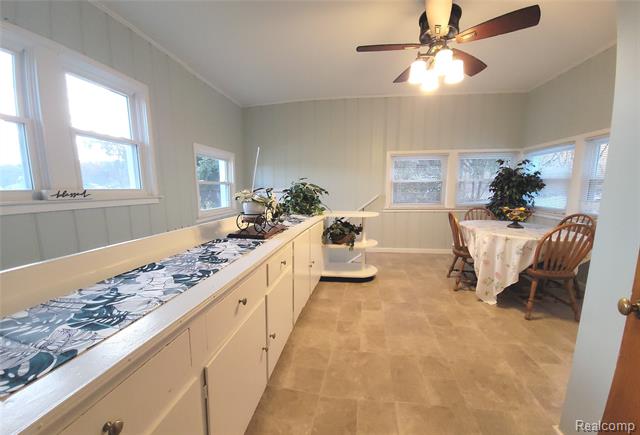 Builiding view three for 5025 Hickory Ridge, Highland, MI. 48357