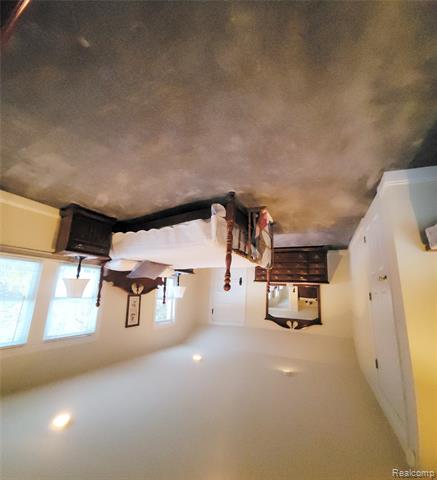 Builiding view twelve for 5025 Hickory Ridge, Highland, MI. 48357