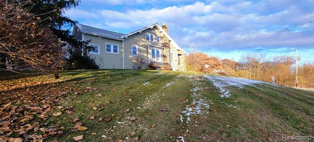 Builiding view twenty six for 5025 Hickory Ridge, Highland, MI. 48357