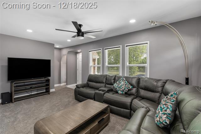 Builiding view seventeen for 13311 Hampshire, Detroit, MI. 48213