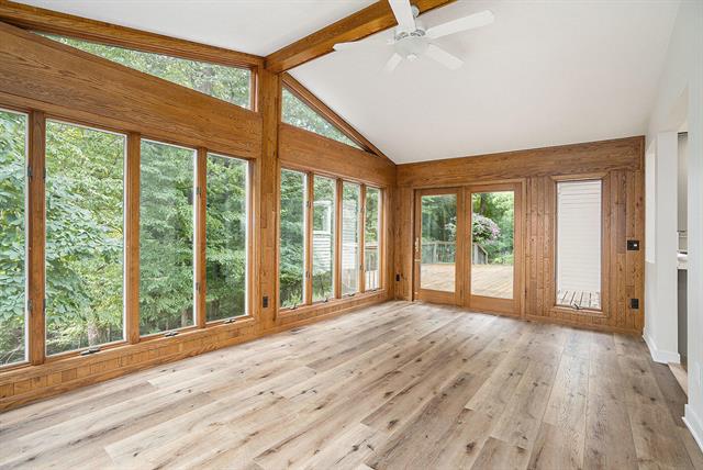 Builiding view fourteen for 2530 Westbrook, Grand Rapids, MI. 49504