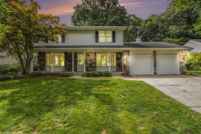 Builiding view one for 2530 Westbrook, Grand Rapids, MI. 49504