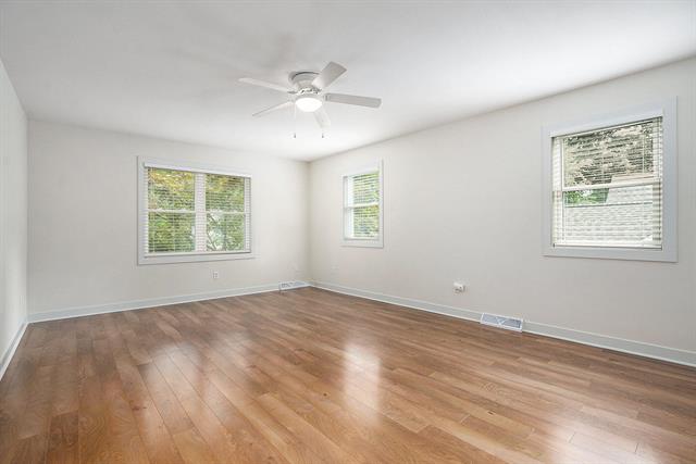 Builiding view seventeen for 2530 Westbrook, Grand Rapids, MI. 49504