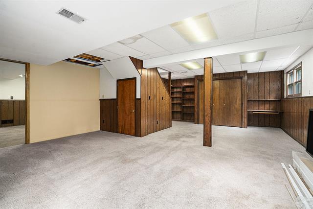 Builiding view thirty for 2530 Westbrook, Grand Rapids, MI. 49504