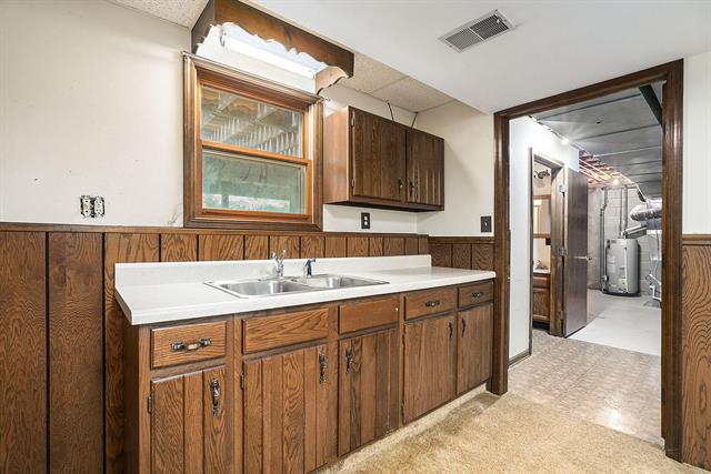 Builiding view twenty seven for 2530 Westbrook, Grand Rapids, MI. 49504