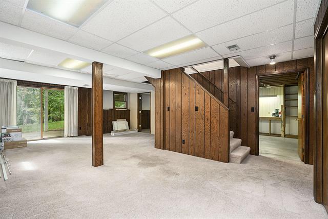 Builiding view twenty three for 2530 Westbrook, Grand Rapids, MI. 49504