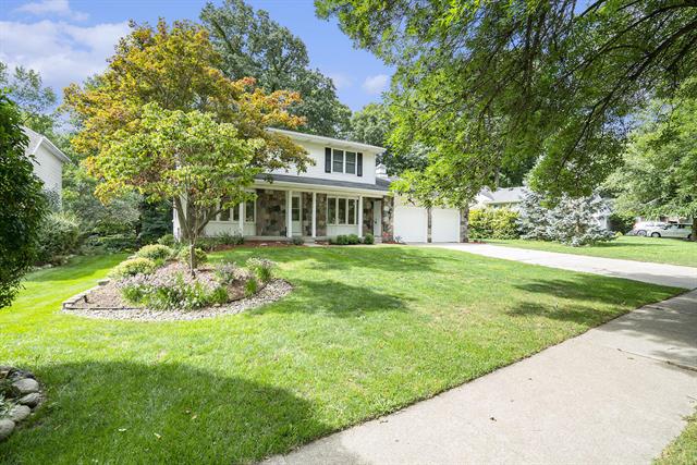 Builiding view two for 2530 Westbrook, Grand Rapids, MI. 49504