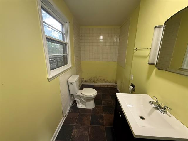 Builiding view twelve for 552 19Th, Otsego, MI. 49078