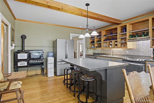 Builiding view fifteen for 205 Youngs, Attica, MI. 48412