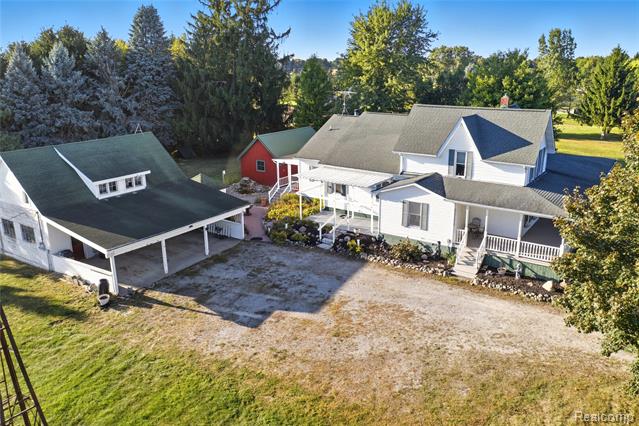 Builiding view seventy one for 205 Youngs, Attica, MI. 48412