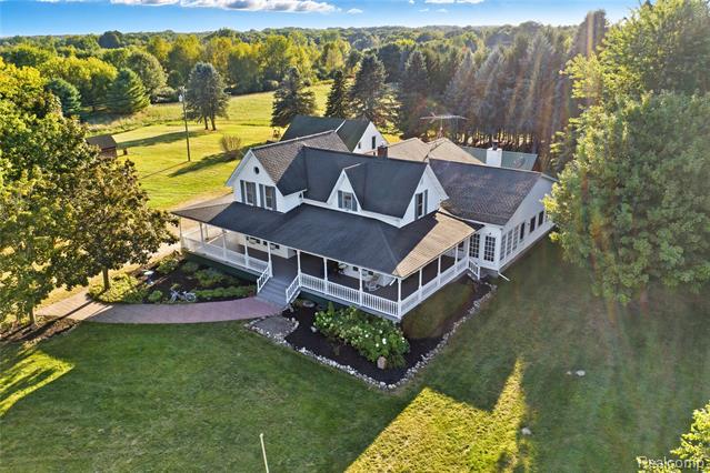 Builiding view seventy two for 205 Youngs, Attica, MI. 48412