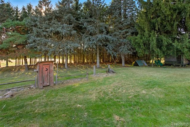 Builiding view sixty three for 205 Youngs, Attica, MI. 48412