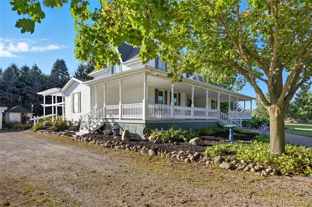 Builiding view three for 205 Youngs, Attica, MI. 48412